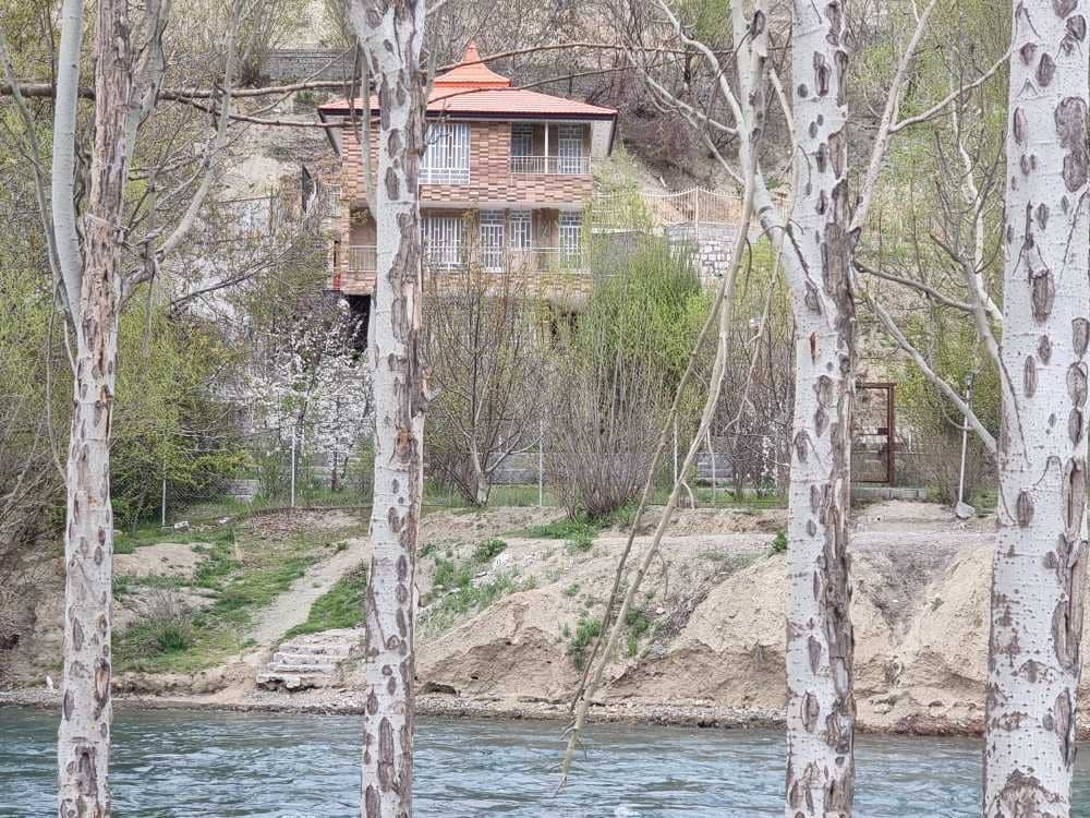 اجاره ویلا لب اب در روستای حجت آباد-واحد یک