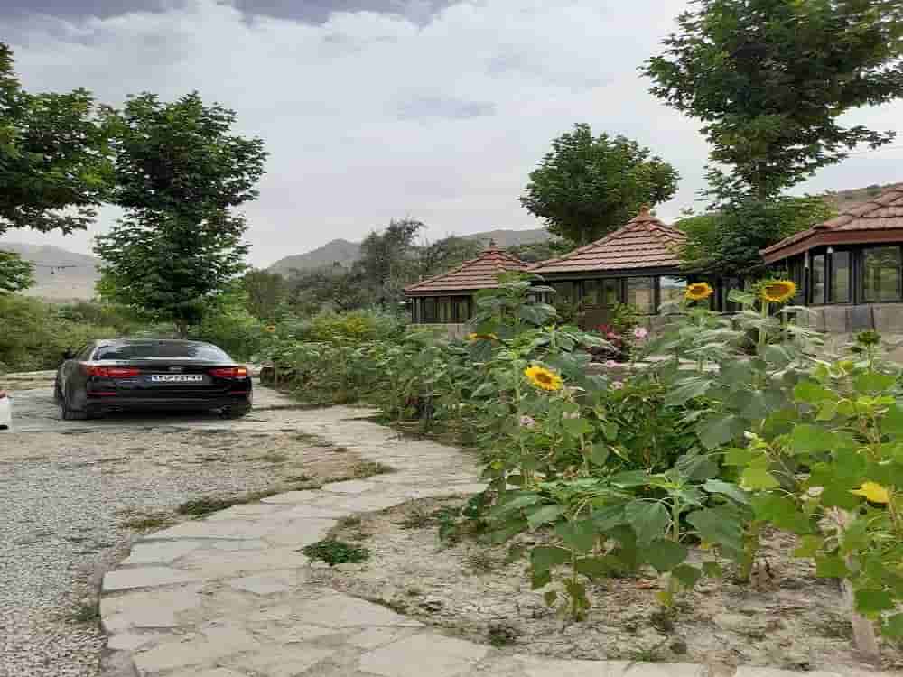 عکس اجاره آلاچیق در نزدیکی آبشار مارگون