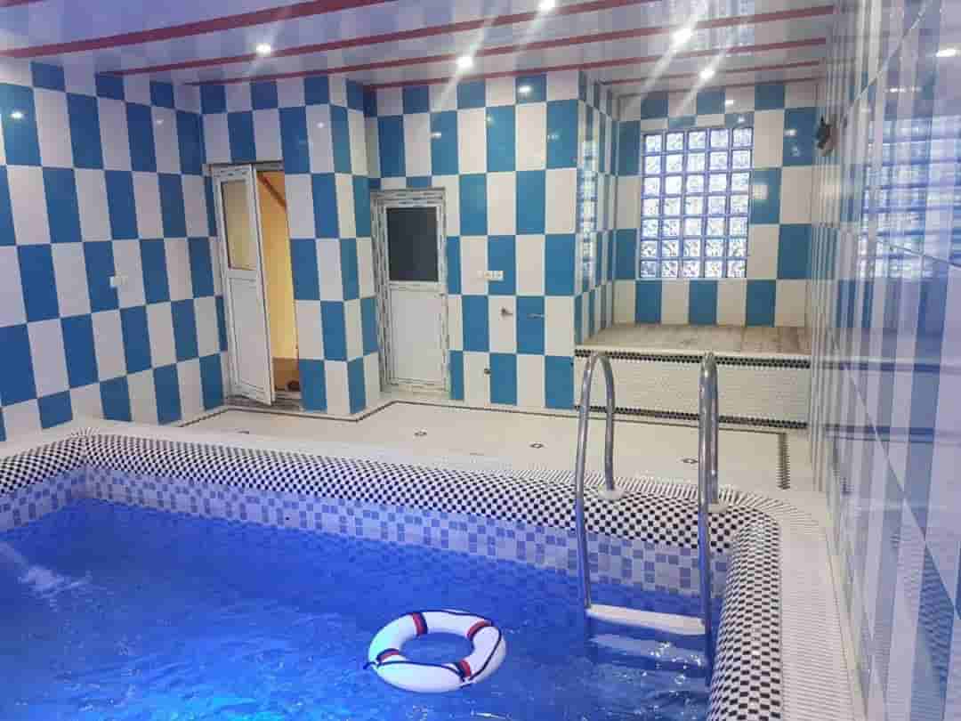 عکس ویلا سه خوابه با استخر آبگرم در ساحل آرام