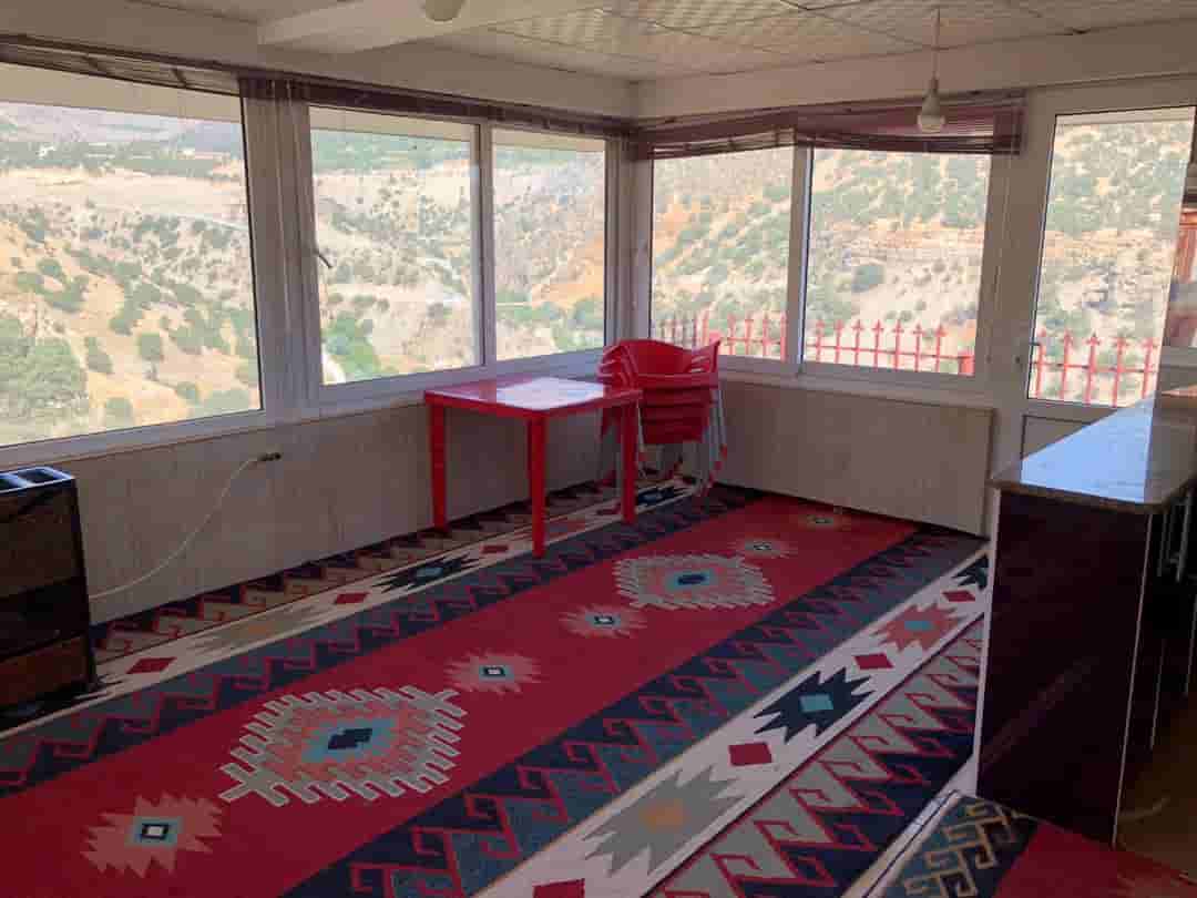 عکس اجاره آپارتمان کوهستانی در بیاره سی سخت - شیشه ای