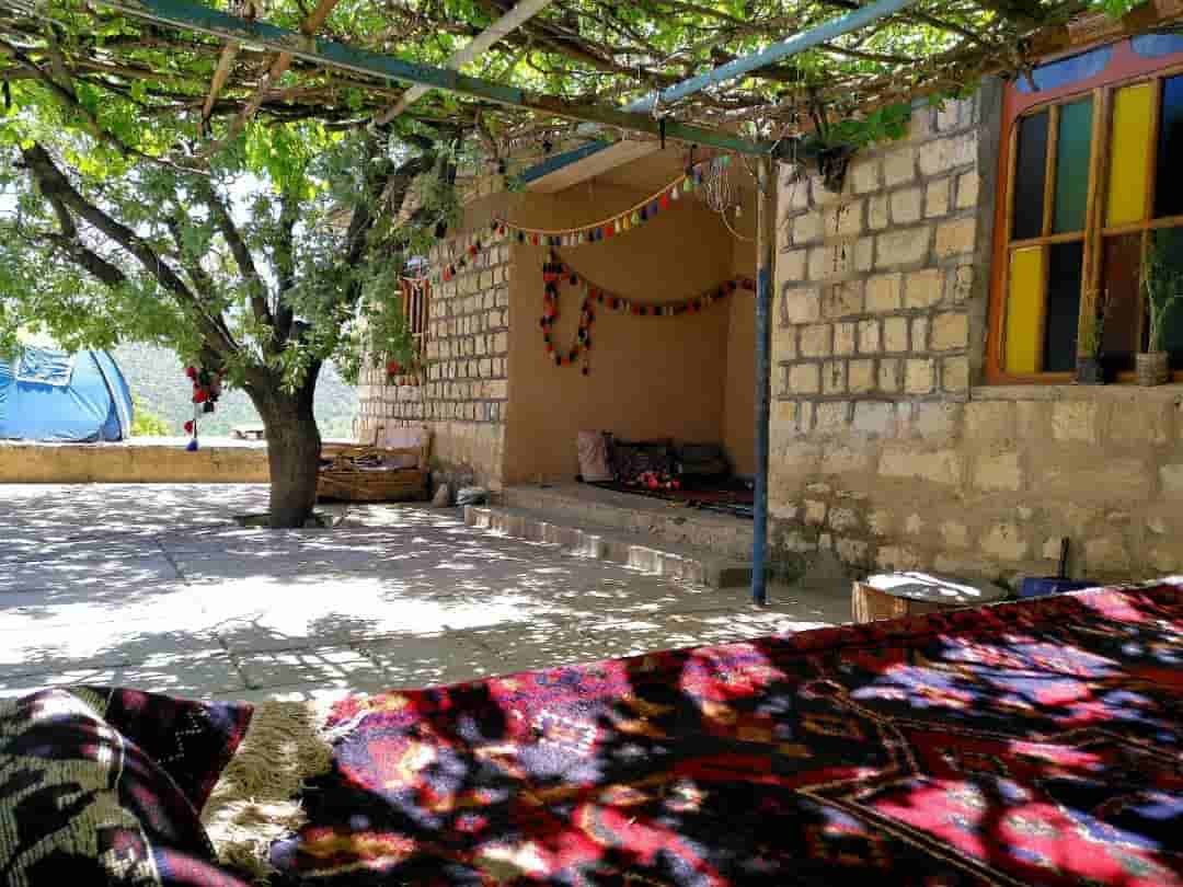 عکس بومگردی در قلعه سرد دهدز 36 متری