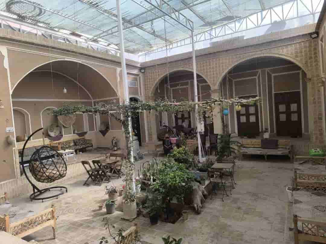 عکس اجاره اقامتگاه بومگردی در خیابان انقلاب یزد - مولانا