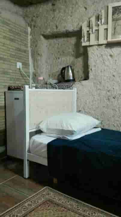 عکس اجاره اقامتگاه صخره ای در کندوان تبریز