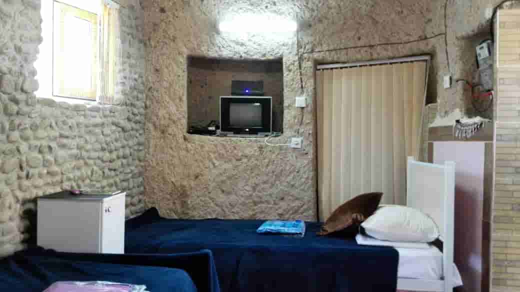 عکس اجاره اقامتگاه صخره ای در کندوان تبریز