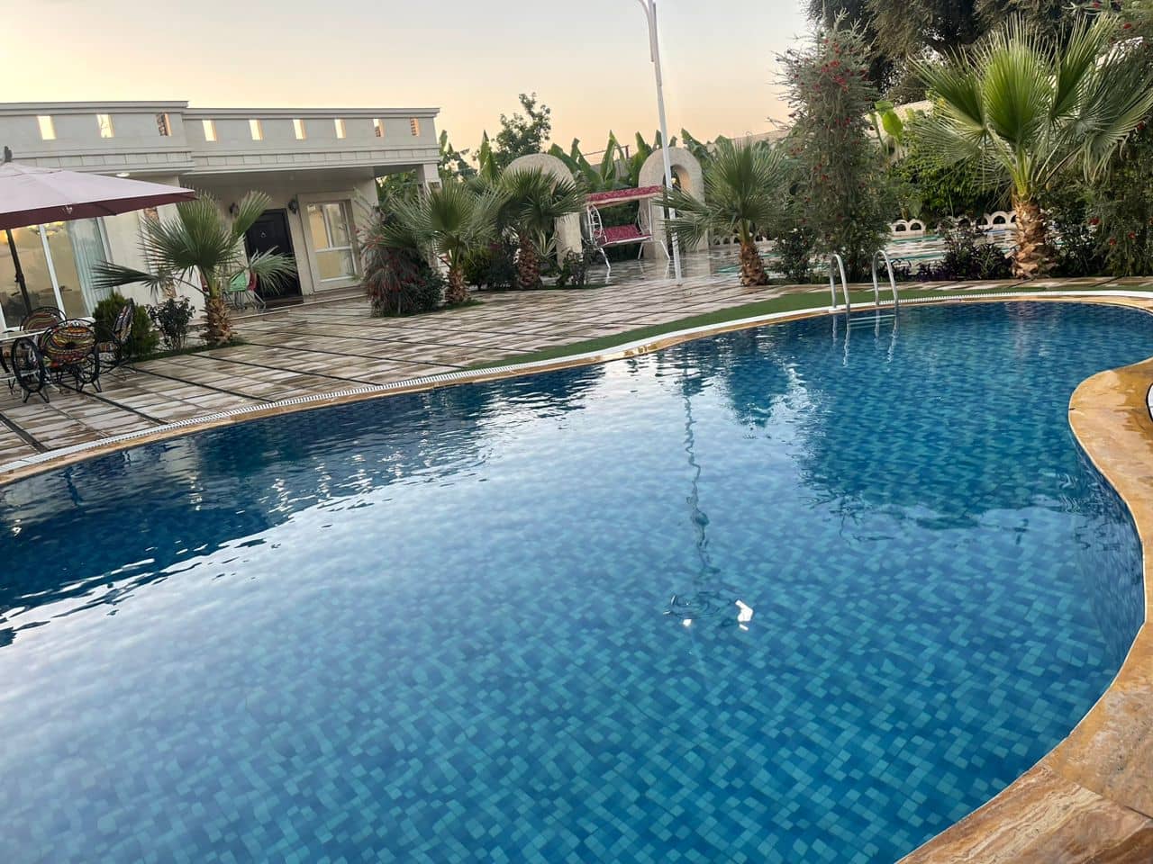 اجاره ویلا استخردار در کوی خاطره دزفول - 2 محوطه و استخر