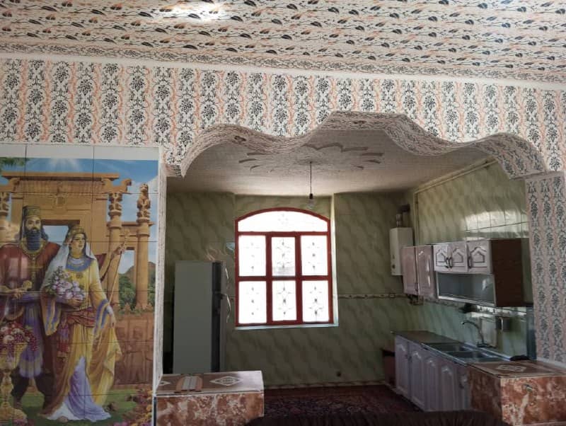  خانه باغ ویلایی در کمهر سپیدان - نزدیک رودخانه 