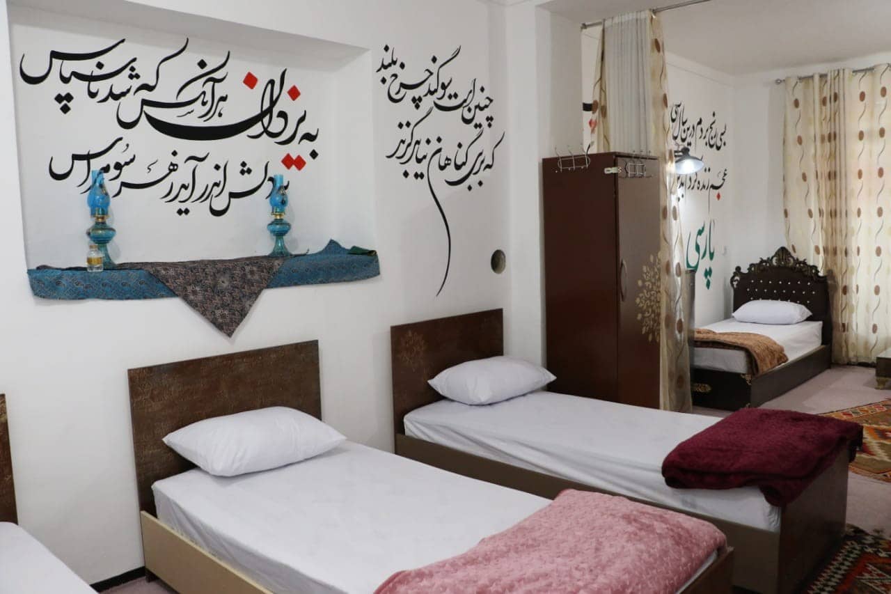  خانه سنتی در باب انار شهر خفر - سین دخت