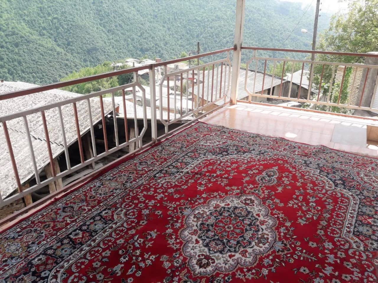اجاره ویلا جنگلی  دوخوابه  ریحون در خاک پیرزن علی آباد کتول