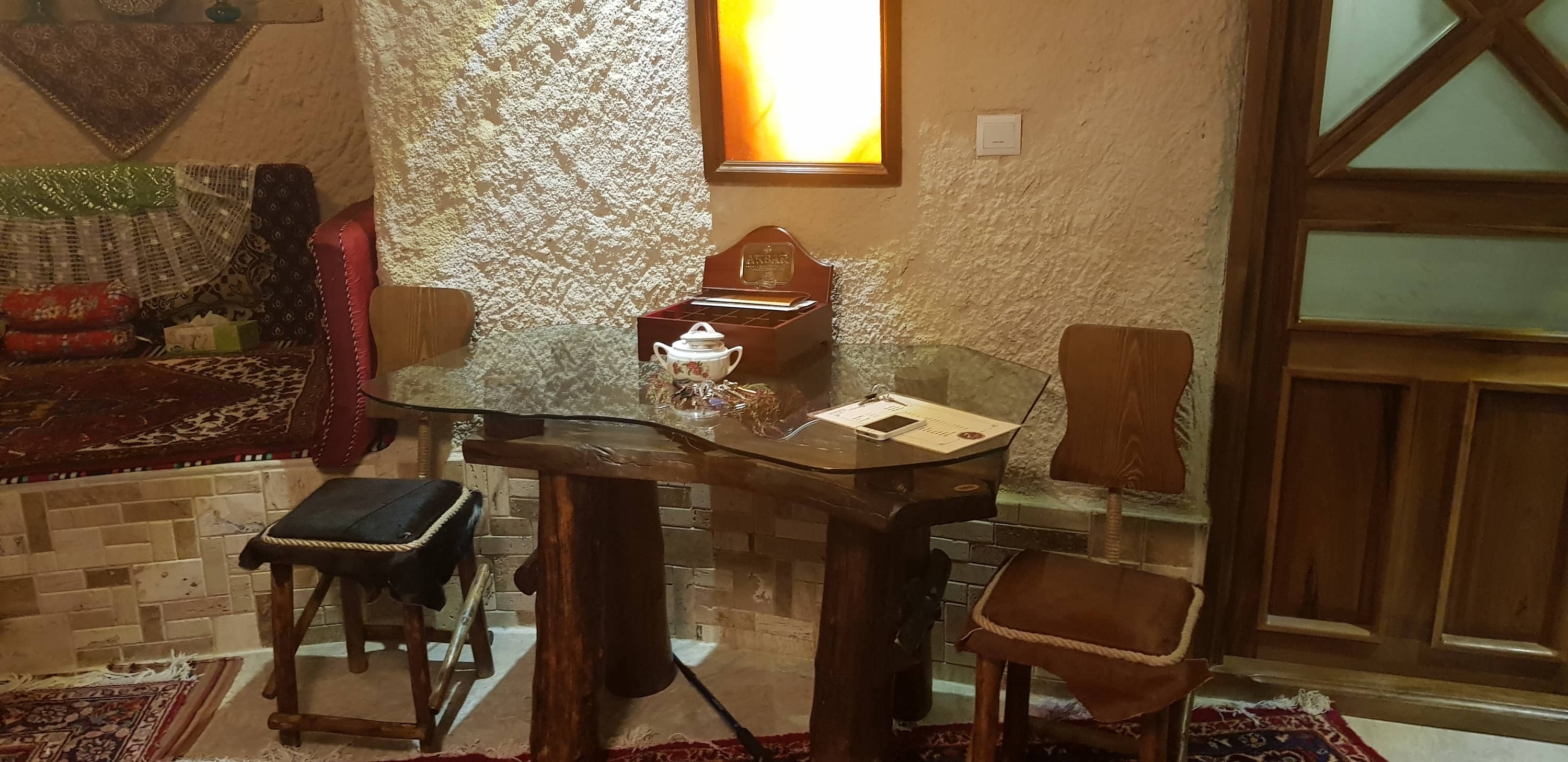 اجاره اقامتگاه صخره ای در روستای کندوان