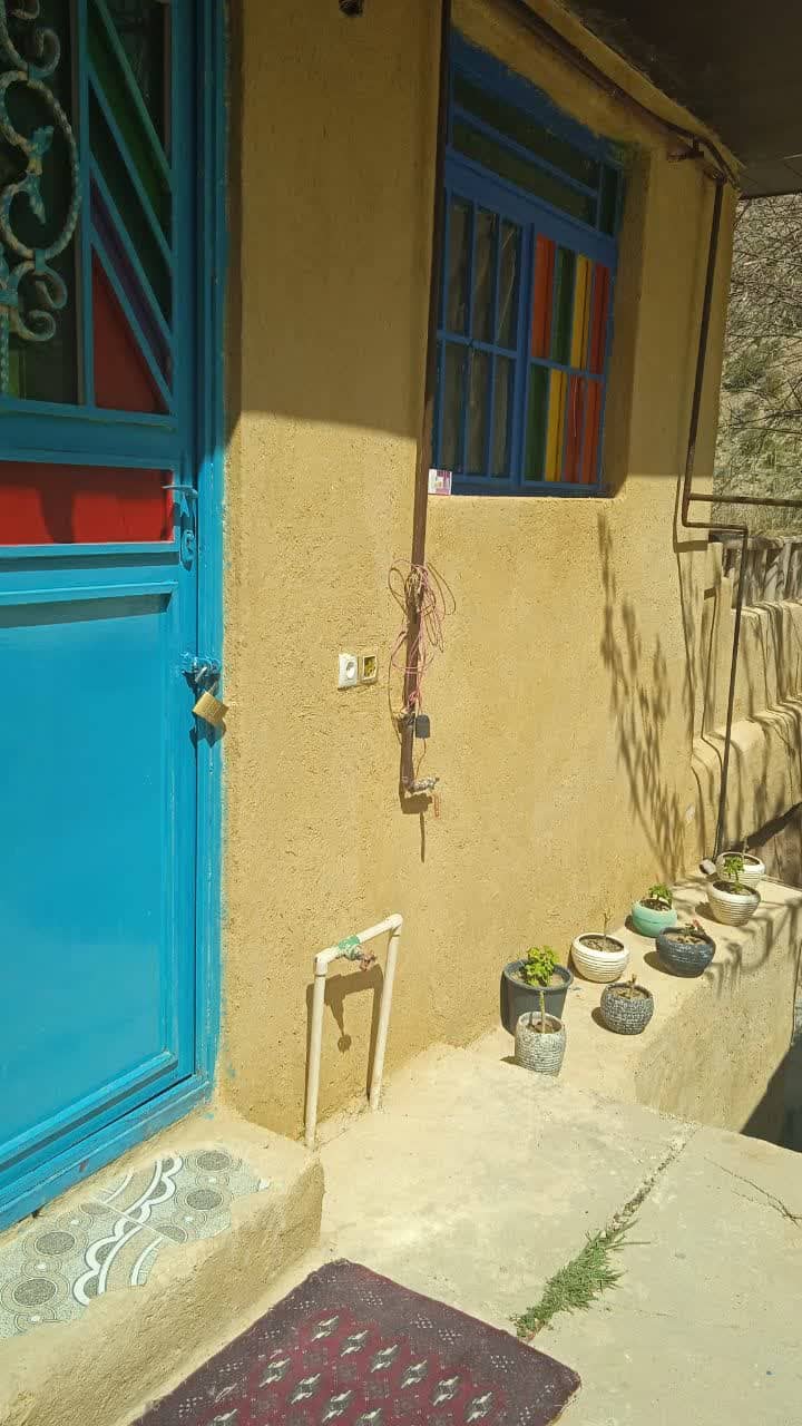 اجاره اتاق سنتی در کهکران سپیدان - 16 متری 