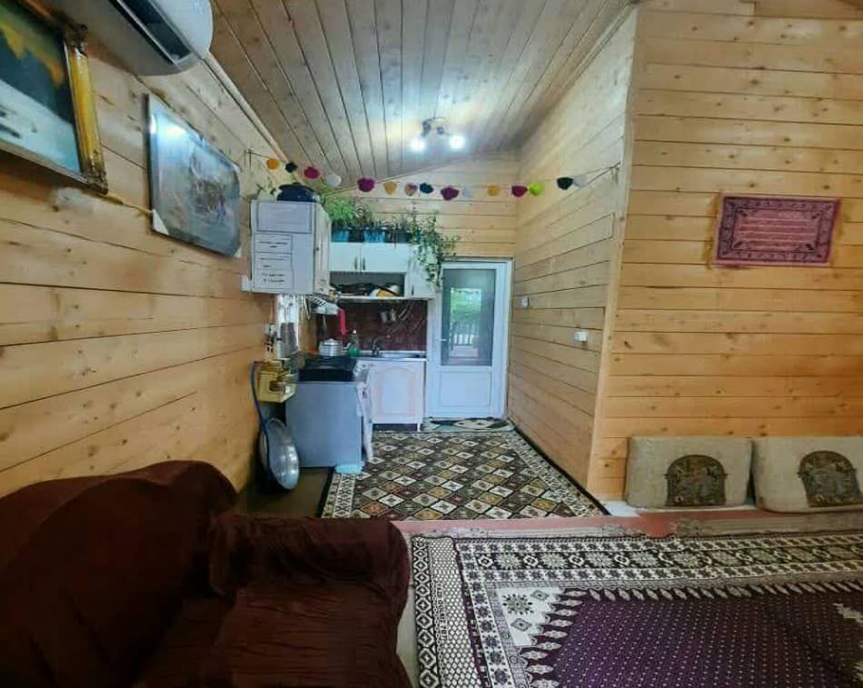 کلبه چوبی جنگلی در نیلاش شاندرمن