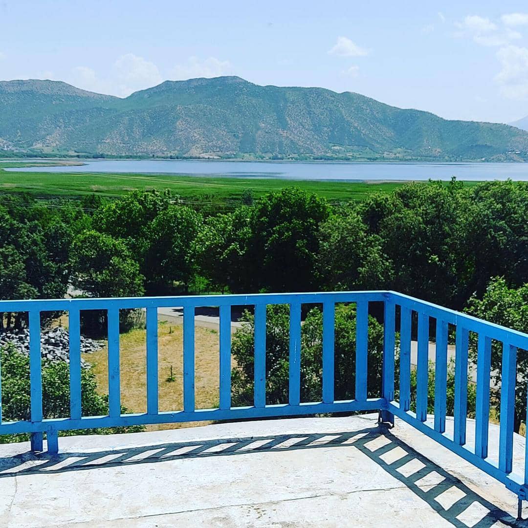 اجاره اقامتگاه بومگردی نزدیک دریاچه در روستای پیر صفا - مریوان