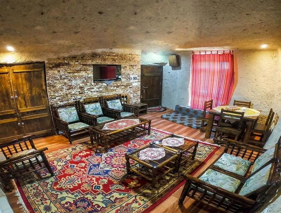 اجاره اقامتگاه صخره ای در کندوان - دوخواب سالن