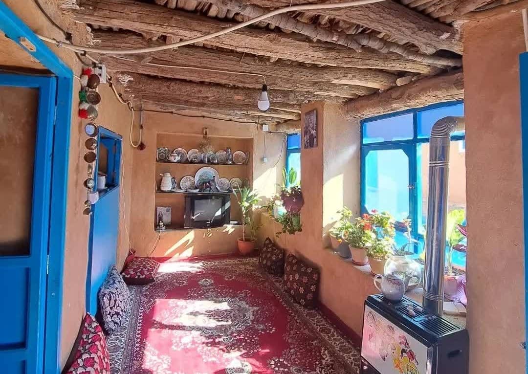 اجاره اتاق بومگردی در روستا پلکانی کریک - بالانشین نمای اقامتگاه