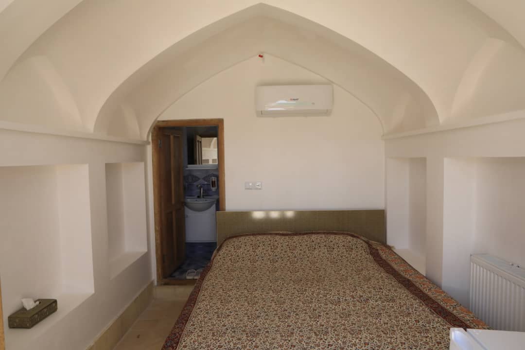 اجاره اقامتگاه در خیابان فاضل نراقی کاشان - دوتخته کوچک