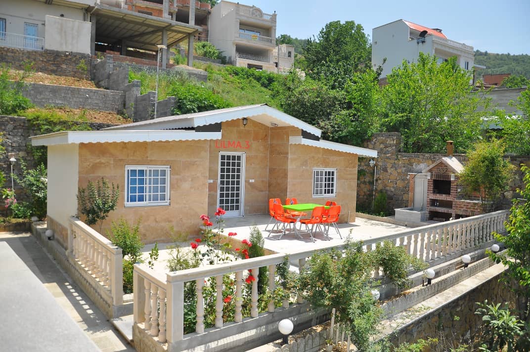 اجاره ویلا در روستای پلکانی ریگ چشمه بالا - مینودشت _ واحد سه نمای ویلا
