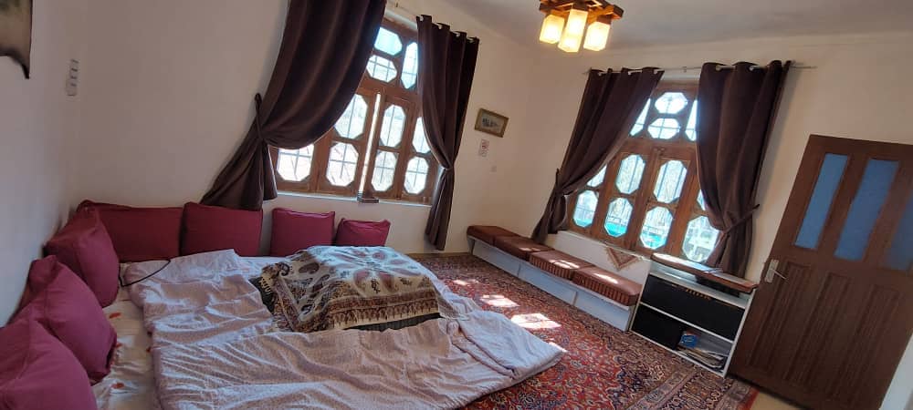 اجاره خانه جنگلی اِستوگا در سنگده پل سفید 