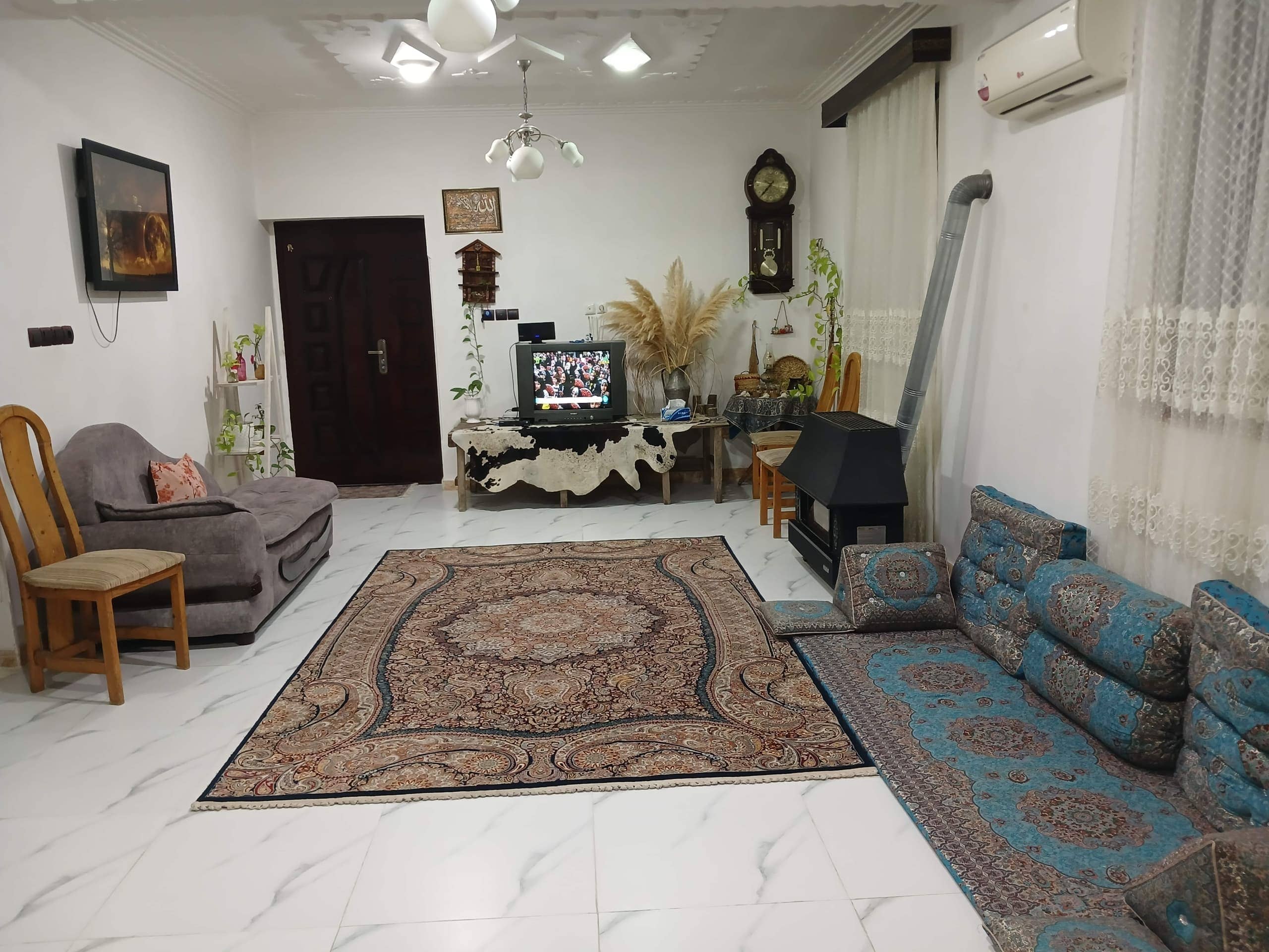 اجاره ویلا جنگلی در روستا سراوان رشت ورودی ویلا 