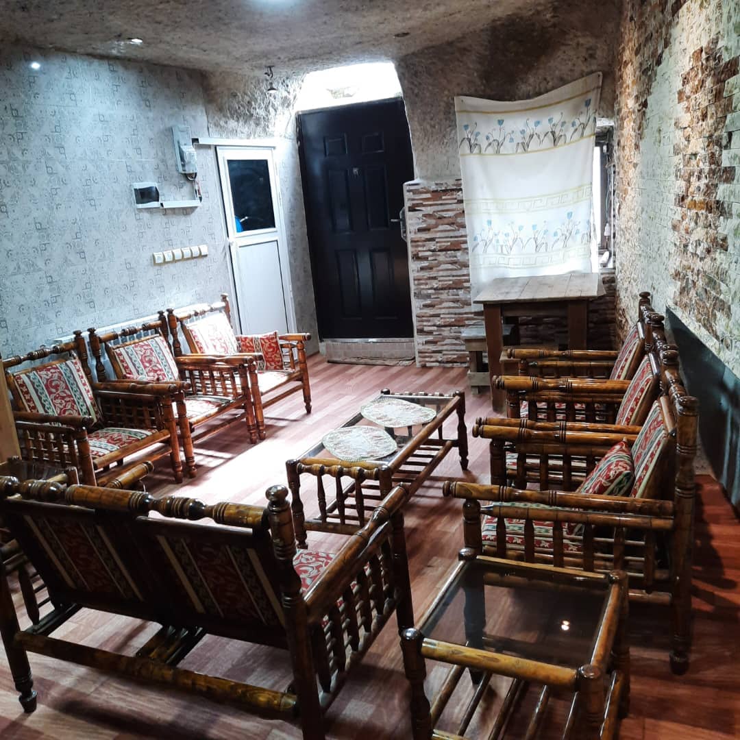 اجاره اقامتگاه صخره‌ای در روستای کندوان