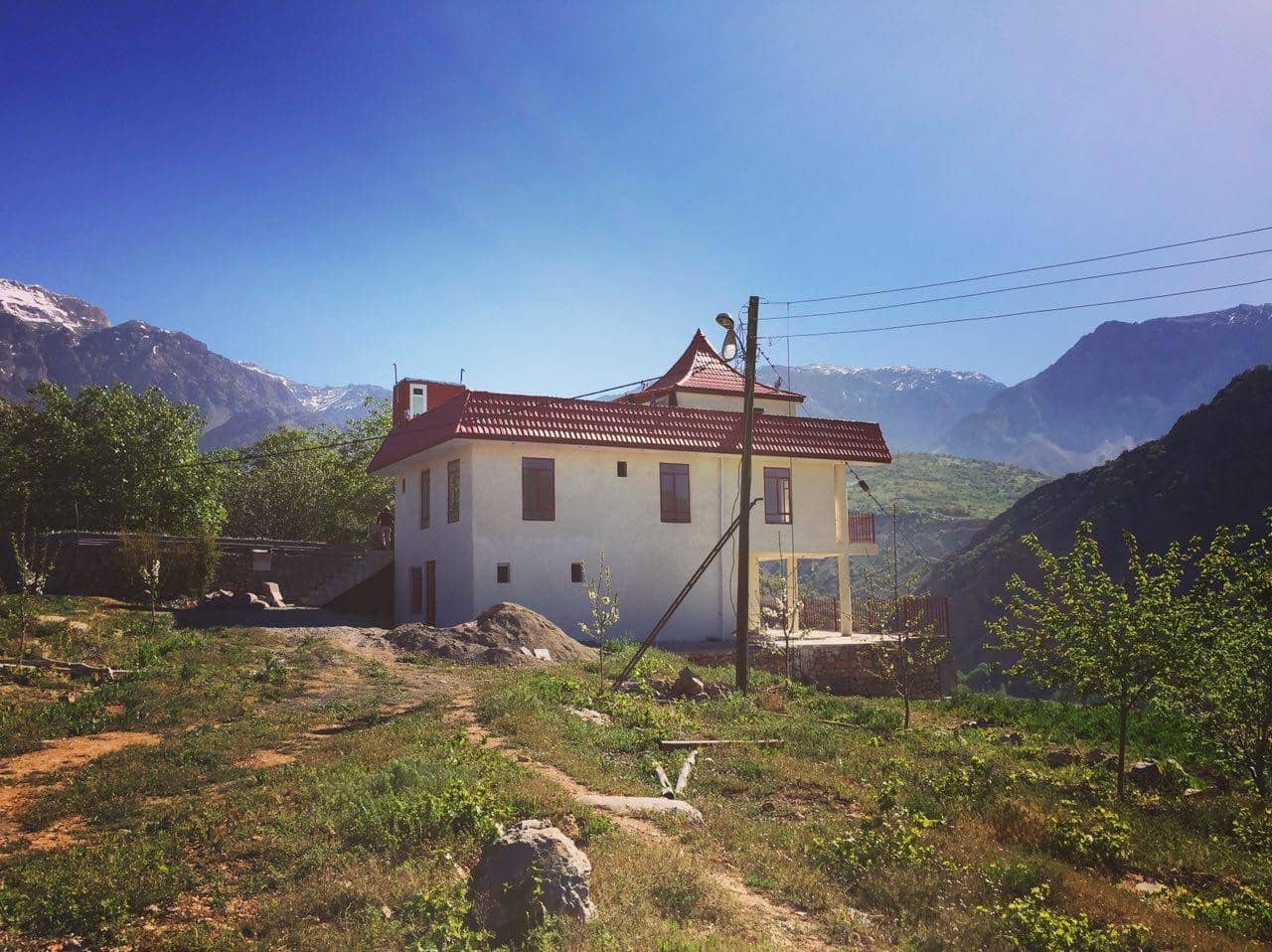 اجاره آپارتمان کوهستانی در بیاره سی سخت - شیشه ای
