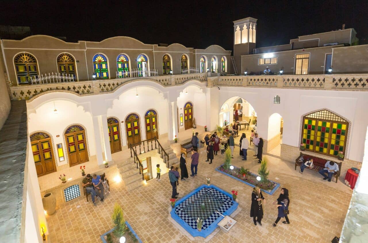 اجاره بومگردی سنتی در کمال الملک کاشان - 2 تخته مستر