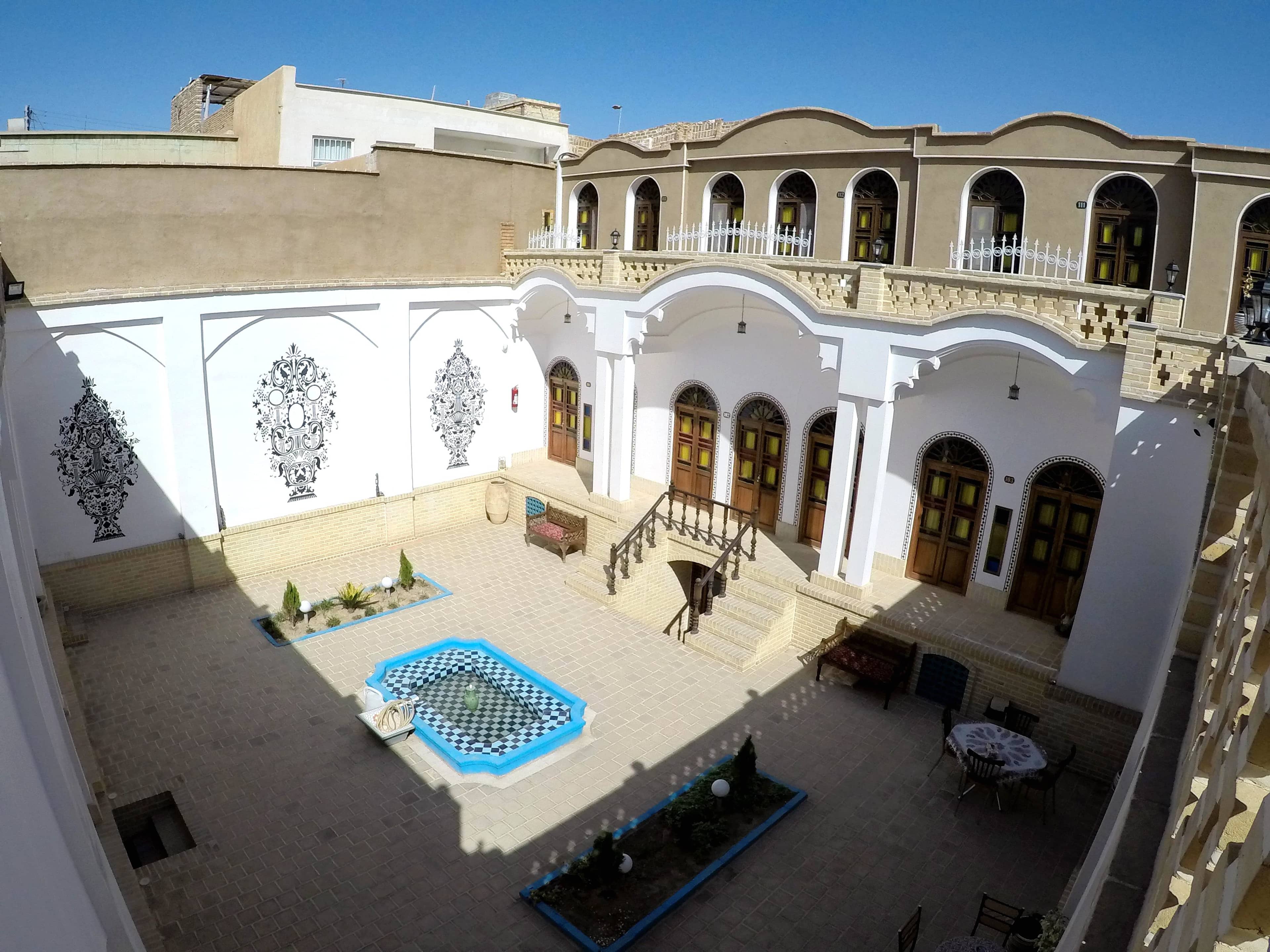 اجاره استراحتگاه بومگردی در کمال الملک کاشان  - 2 تخته