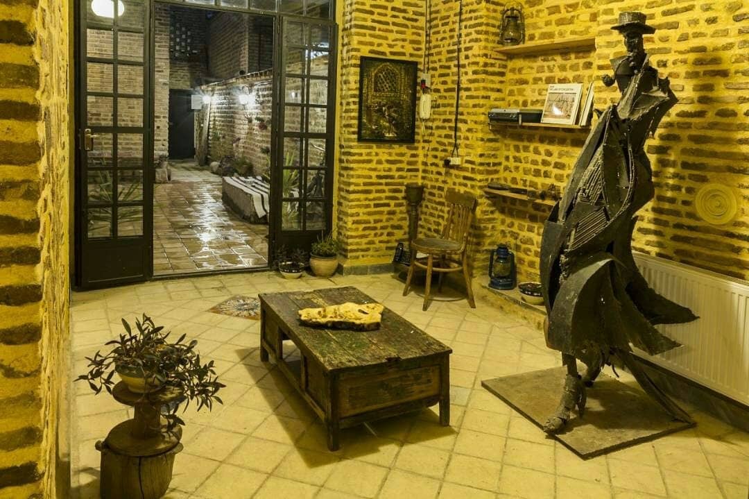 اجاره اقامتگاه بومگردی درقاآنی شیراز - سه تخته