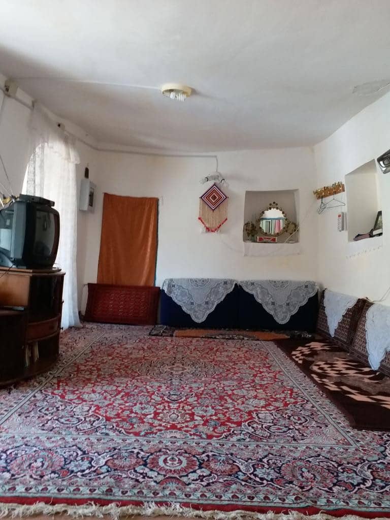 اقامتگاه صخره ای در کندوان - شماره 1