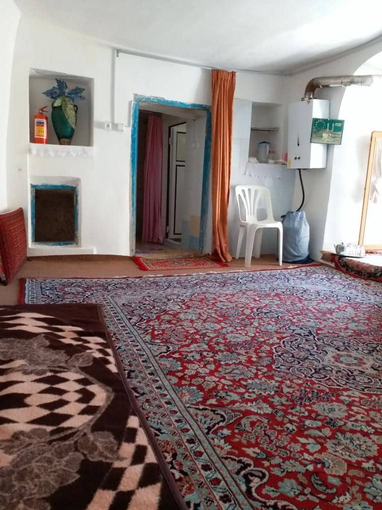 اقامتگاه صخره ای در کندوان - شماره 1