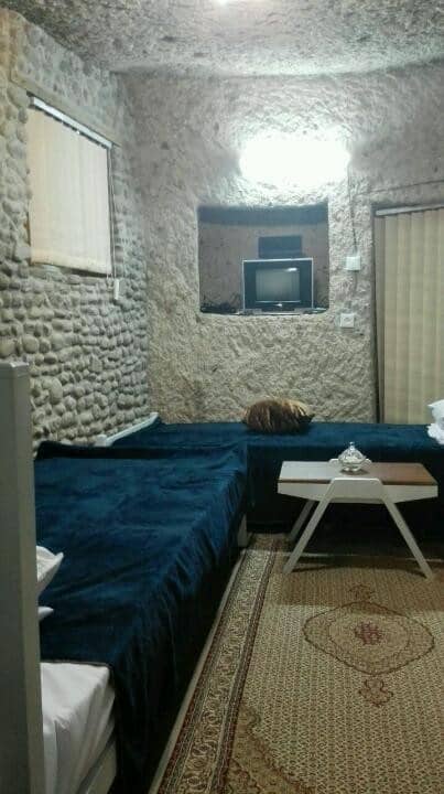 اجاره اقامتگاه صخره ای در کندوان تبریز
