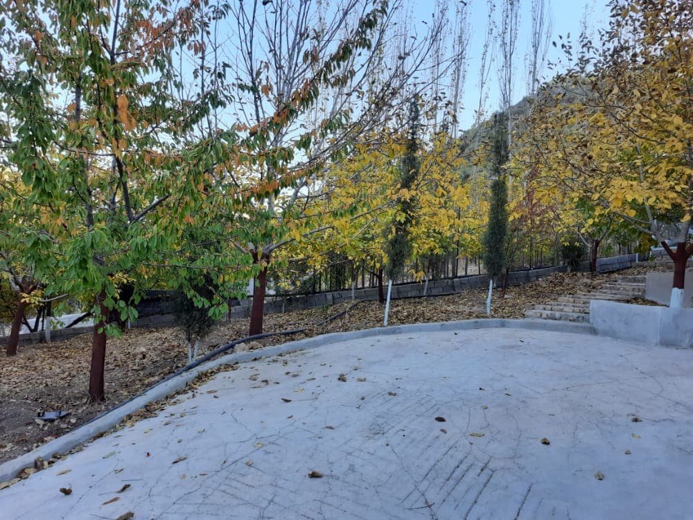 حیاط اقامتگاه