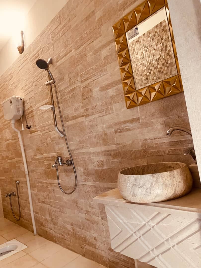 سرویس بهداشتی و حمام