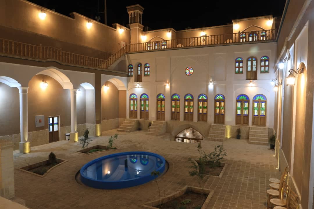 اجاره اتاق در خیابان فاضل نراقی کاشان - دوتخته