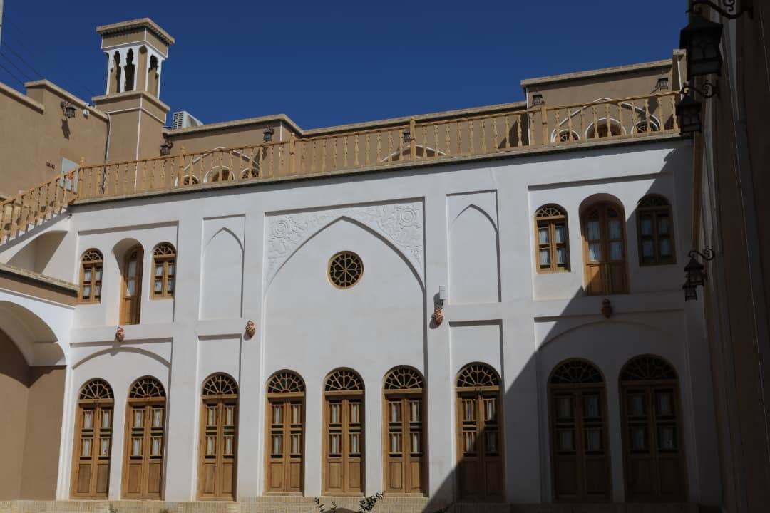 اجاره اتاق در خیابان فاضل نراقی کاشان - سه تخته
