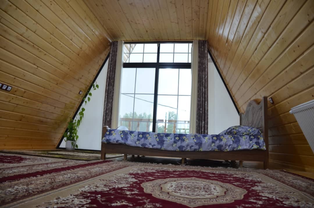 اتاق بالا