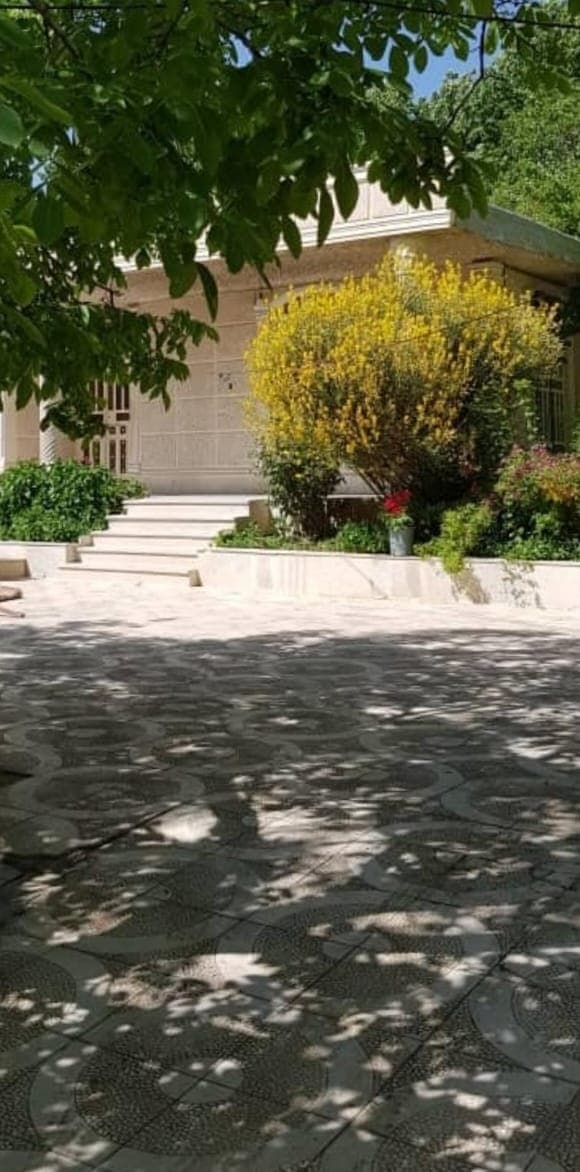 محوطه باغ 