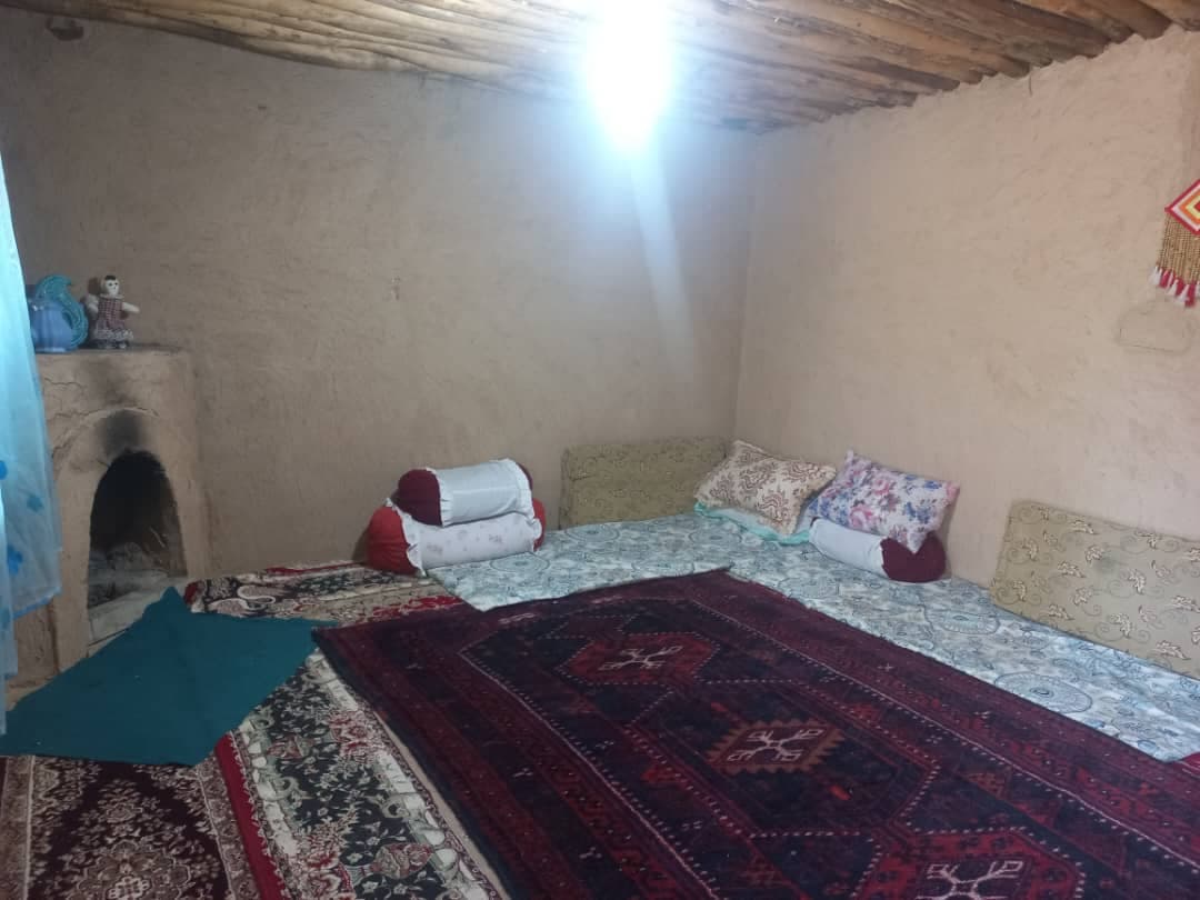 اتاق بومگردی در قلعه سرد دهدز 16 متری