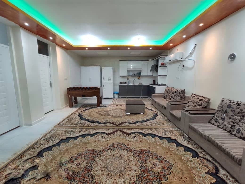 نشیمن و آشپزخانه
