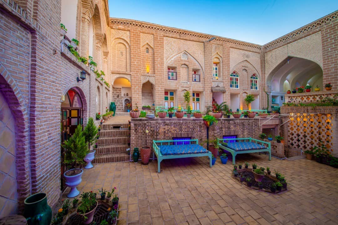 اجاره هتل سنتی در امام خمینی شوشتر - پنج باریکه